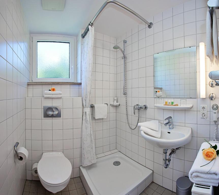 Hotel Haus Silberbach Зелб Стая снимка