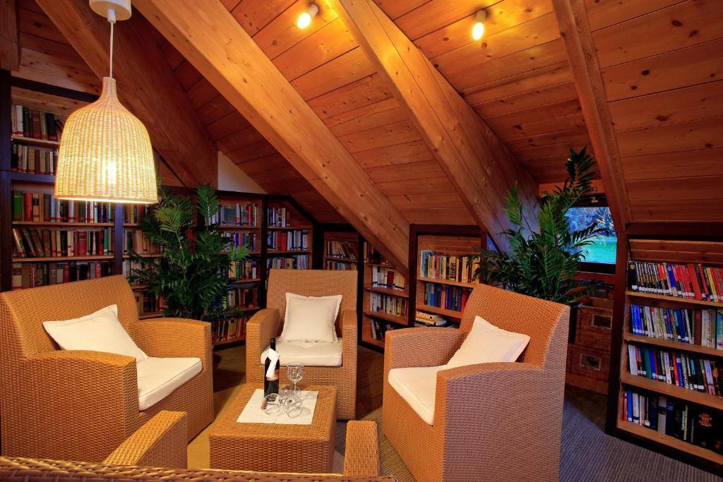 Hotel Haus Silberbach Зелб Екстериор снимка