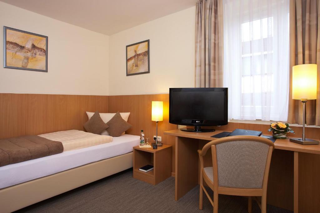 Hotel Haus Silberbach Зелб Стая снимка